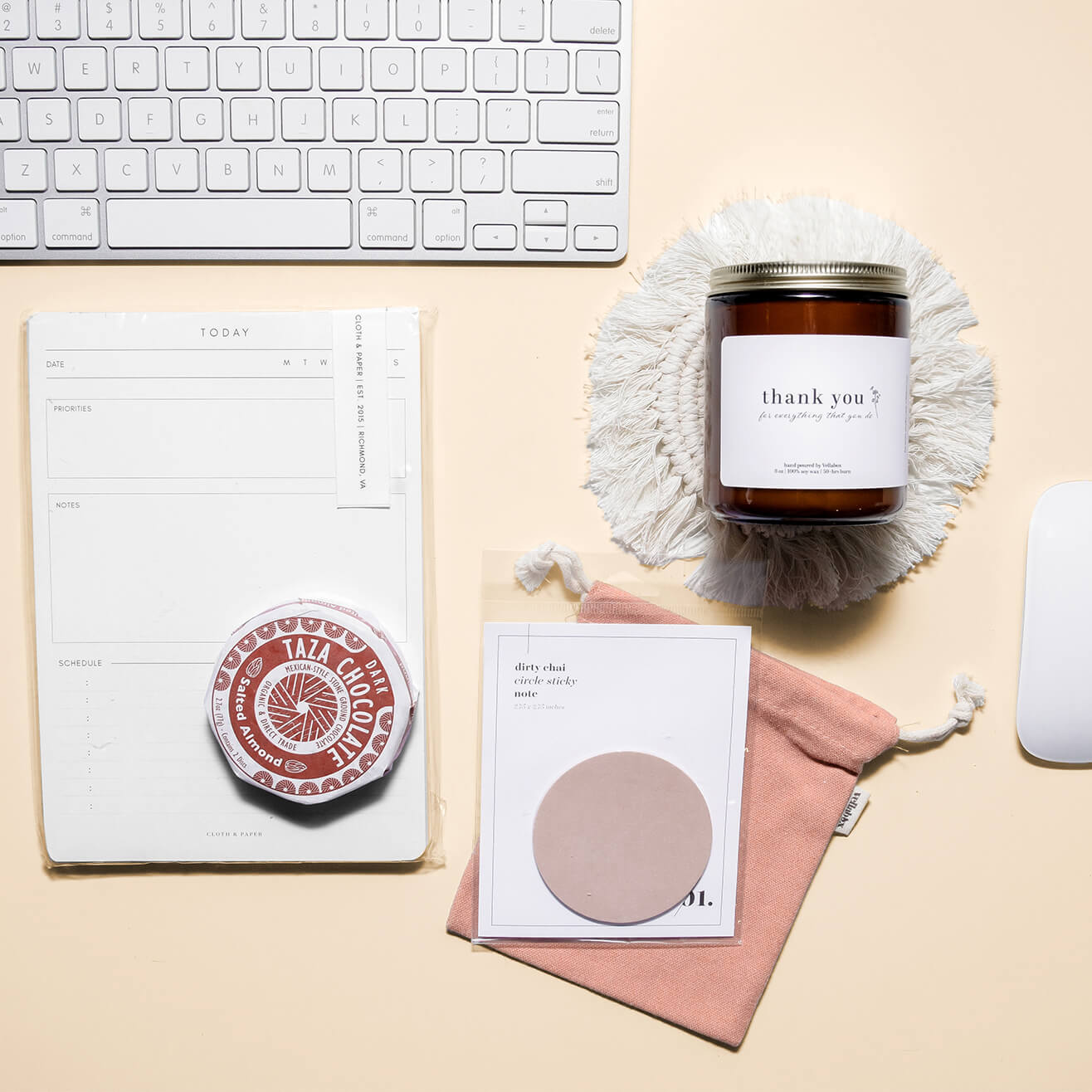 Corporate-Gifting-Desk
